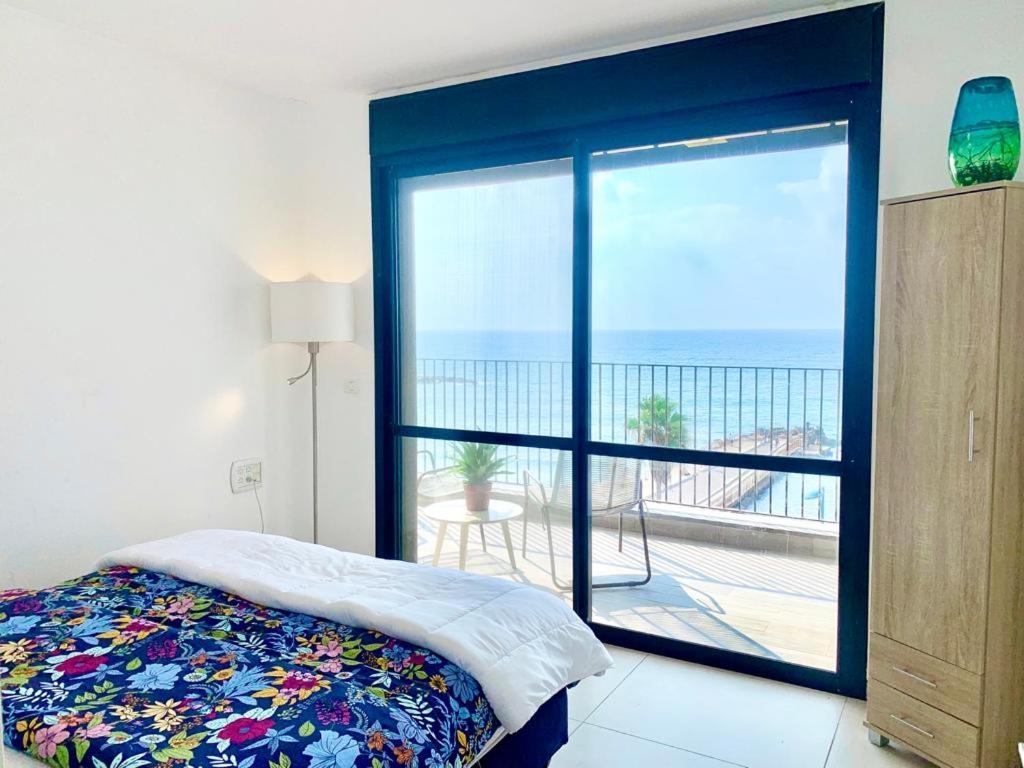 Beach Place Apartments Хайфа Экстерьер фото