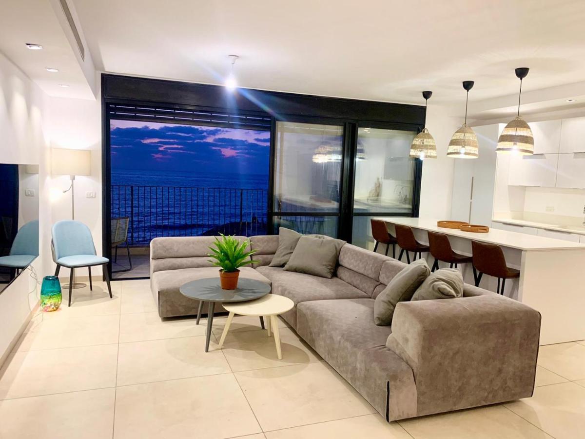 Beach Place Apartments Хайфа Экстерьер фото