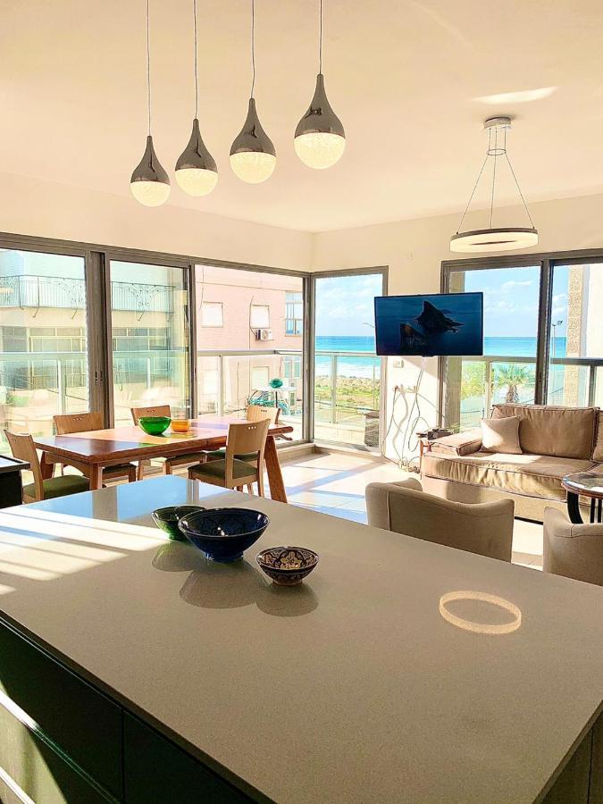 Beach Place Apartments Хайфа Экстерьер фото