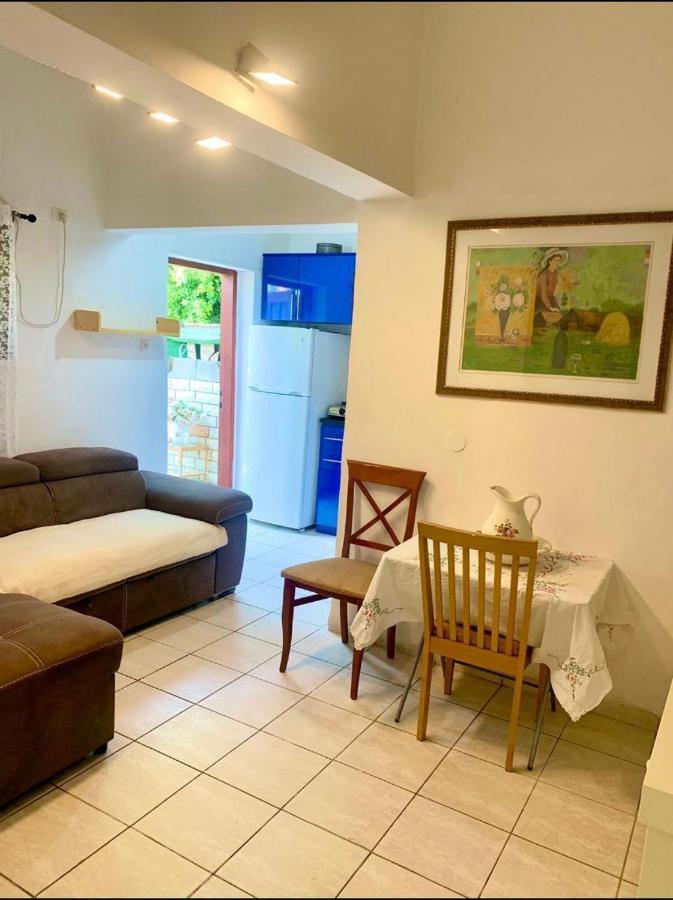 Beach Place Apartments Хайфа Экстерьер фото
